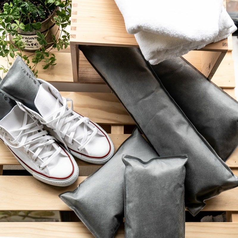 炭八ロング4本セット押入れ用除湿湿気取り湿気対策出雲屋炭八調湿除湿剤乾燥材調湿木炭結露防止対策車内ペット