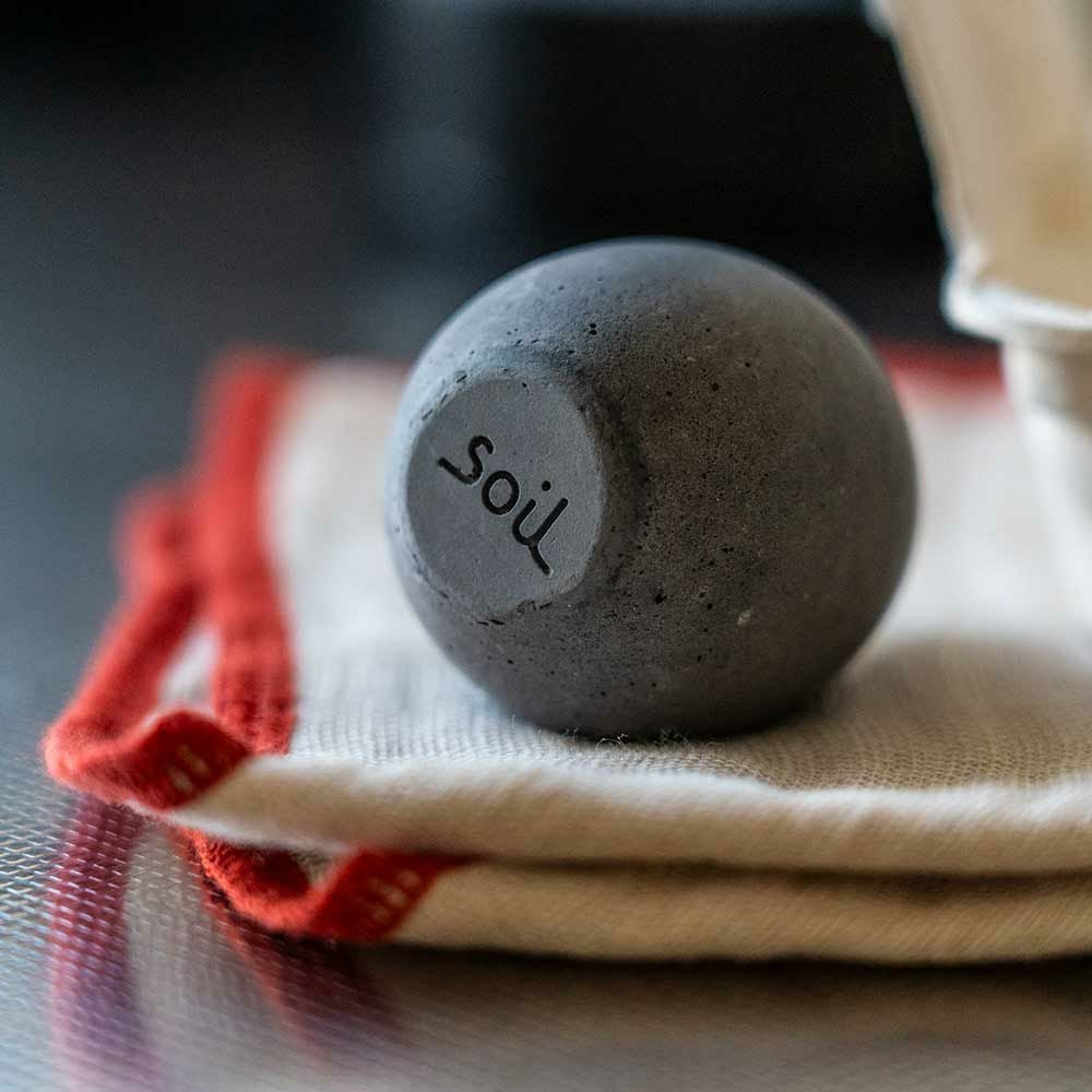 ソイルドライングエッグ4個セットsoilDryingEgg調湿脱臭剤珪藻土